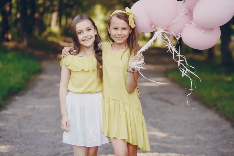 5 ideiais de vestido de festa infantil simples e bonito